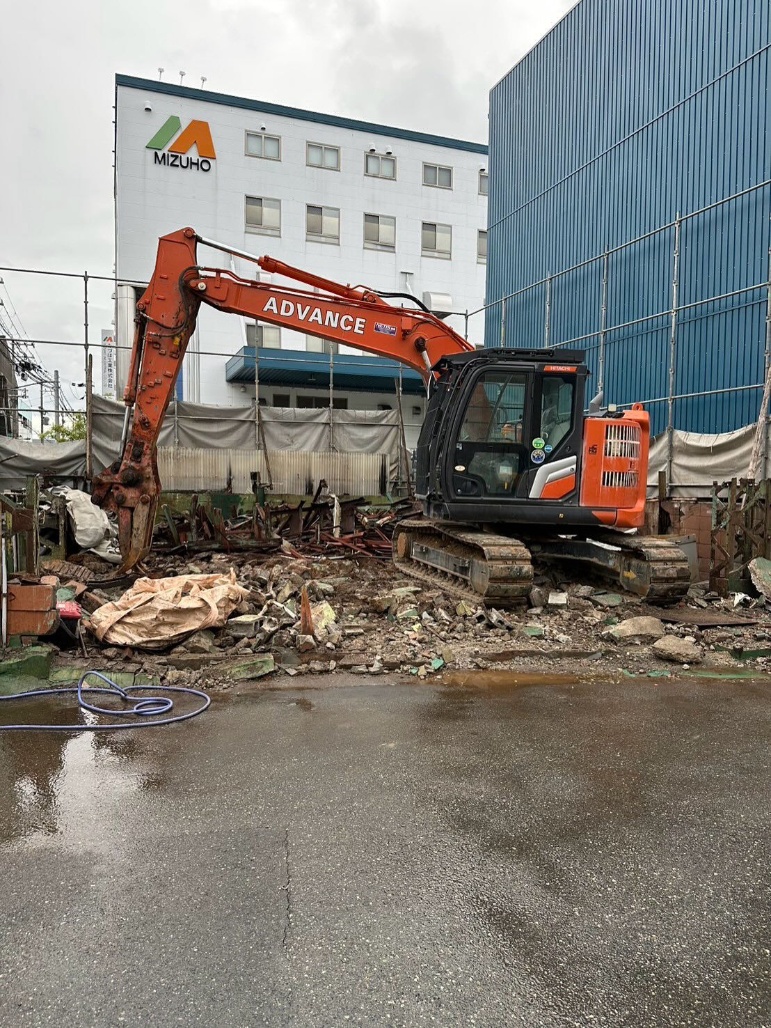 大阪市での鉄骨2階建の施工事例です